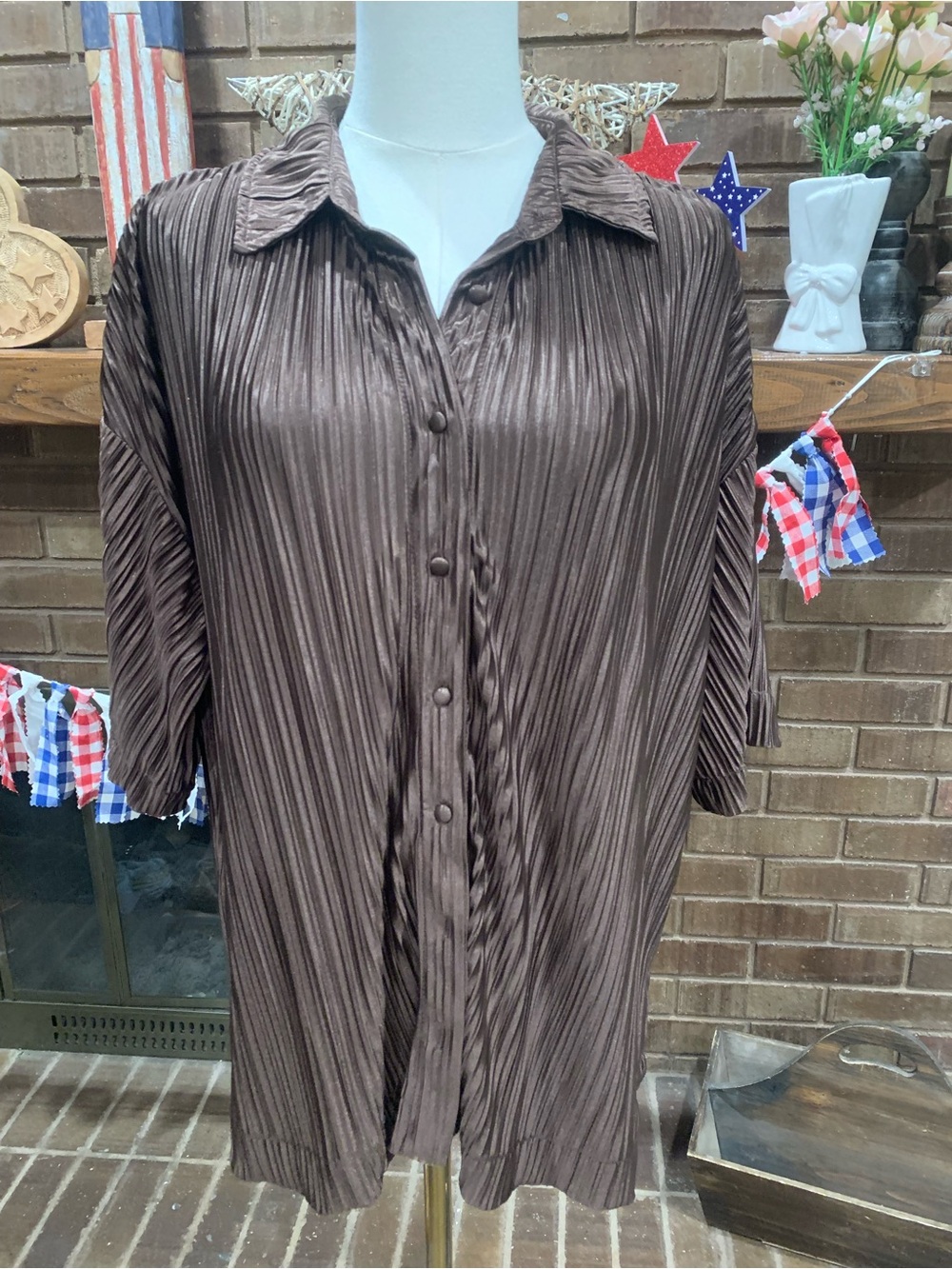 ✨ LALA. Wear What Makes You Happy Pleated Button Down ✨ S Oversized Minimalist